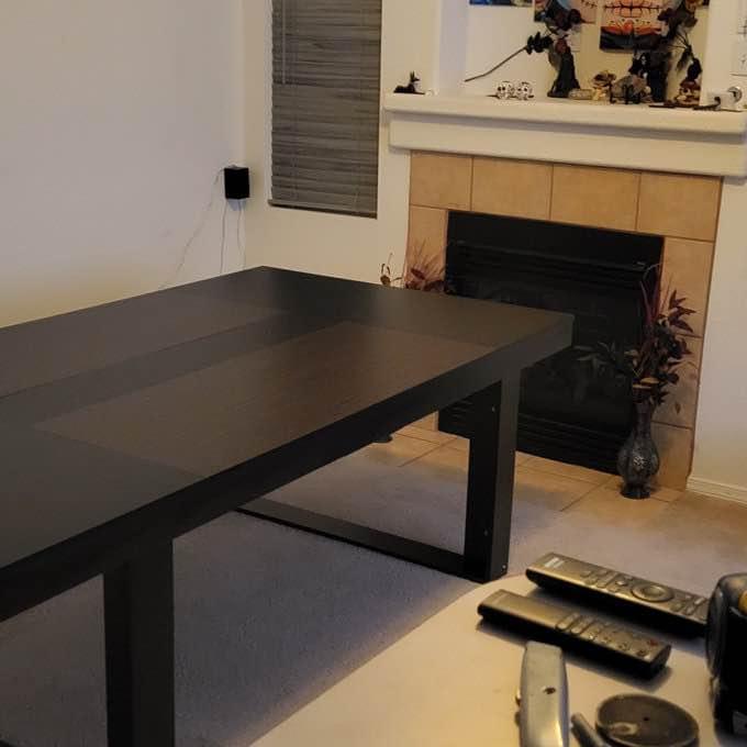 Table & Dining Chairs
