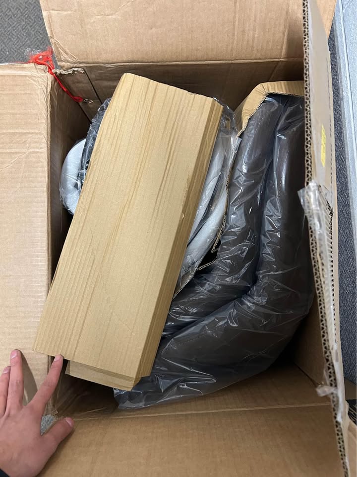 Brand new barstools (set of 2)
