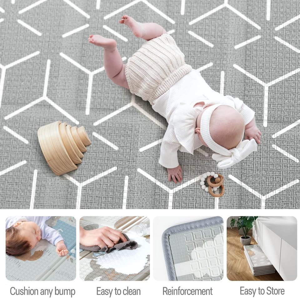 Playpen with Playmat 47X47 Inches