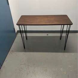 Office desk (45x20 inches)