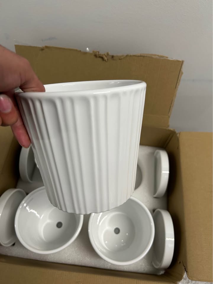 Brand New White Pots and Planters (set of 4)