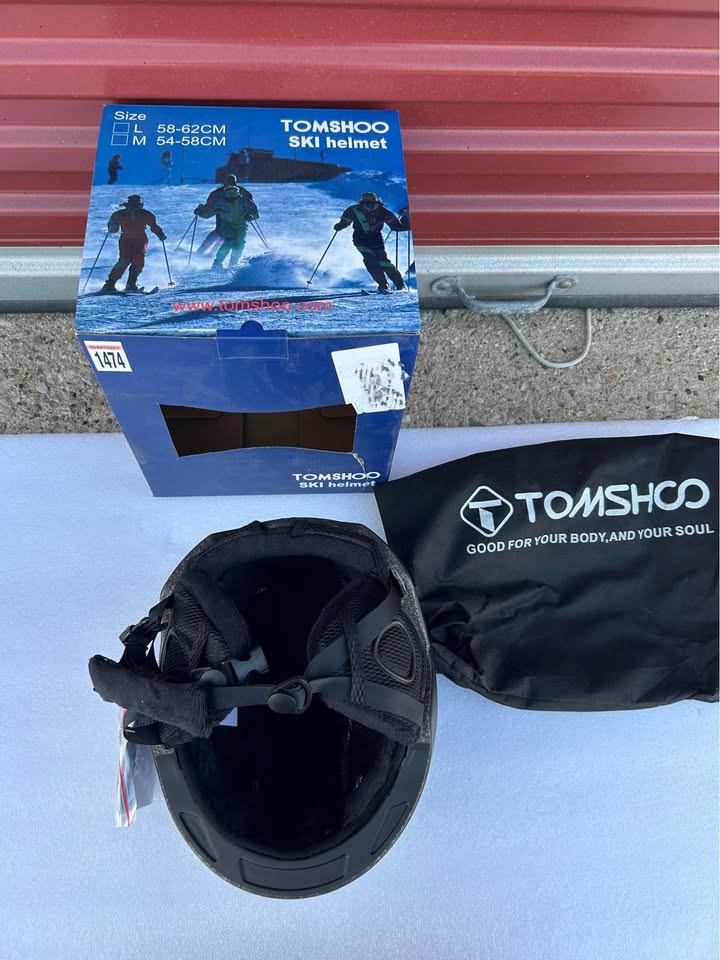 TOMSHOO SKI HELMET LARGE BLACK BRAND NEW IN BOX