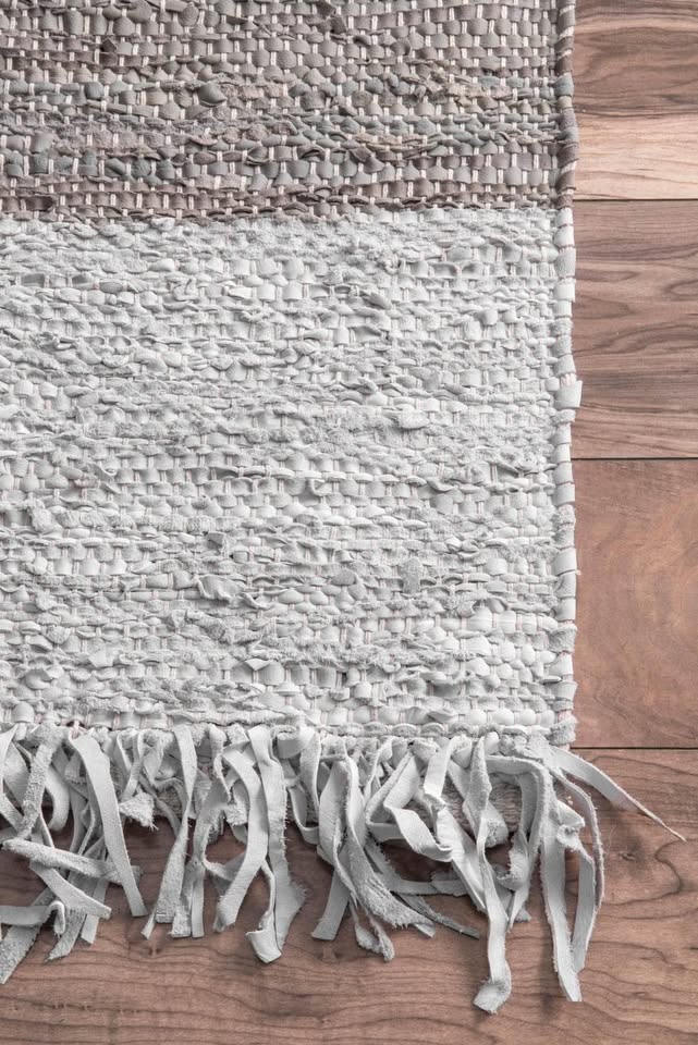 nuLOOM 11.6X8.6 FT Leather Carpet