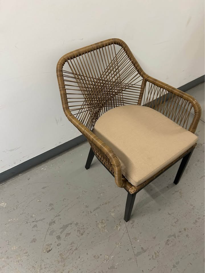 Outdoor patio chair and coffee table