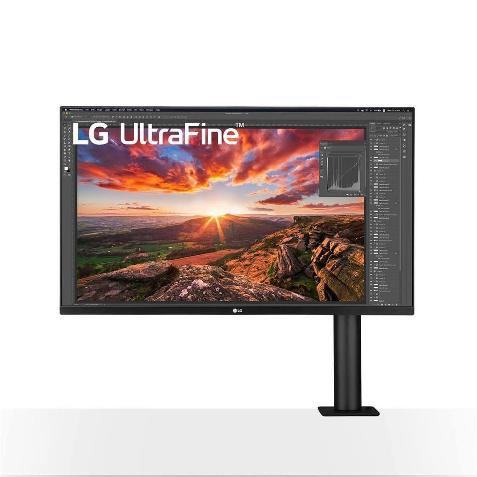 LG 32UN880-B 31.5 inch Ultrafine Display