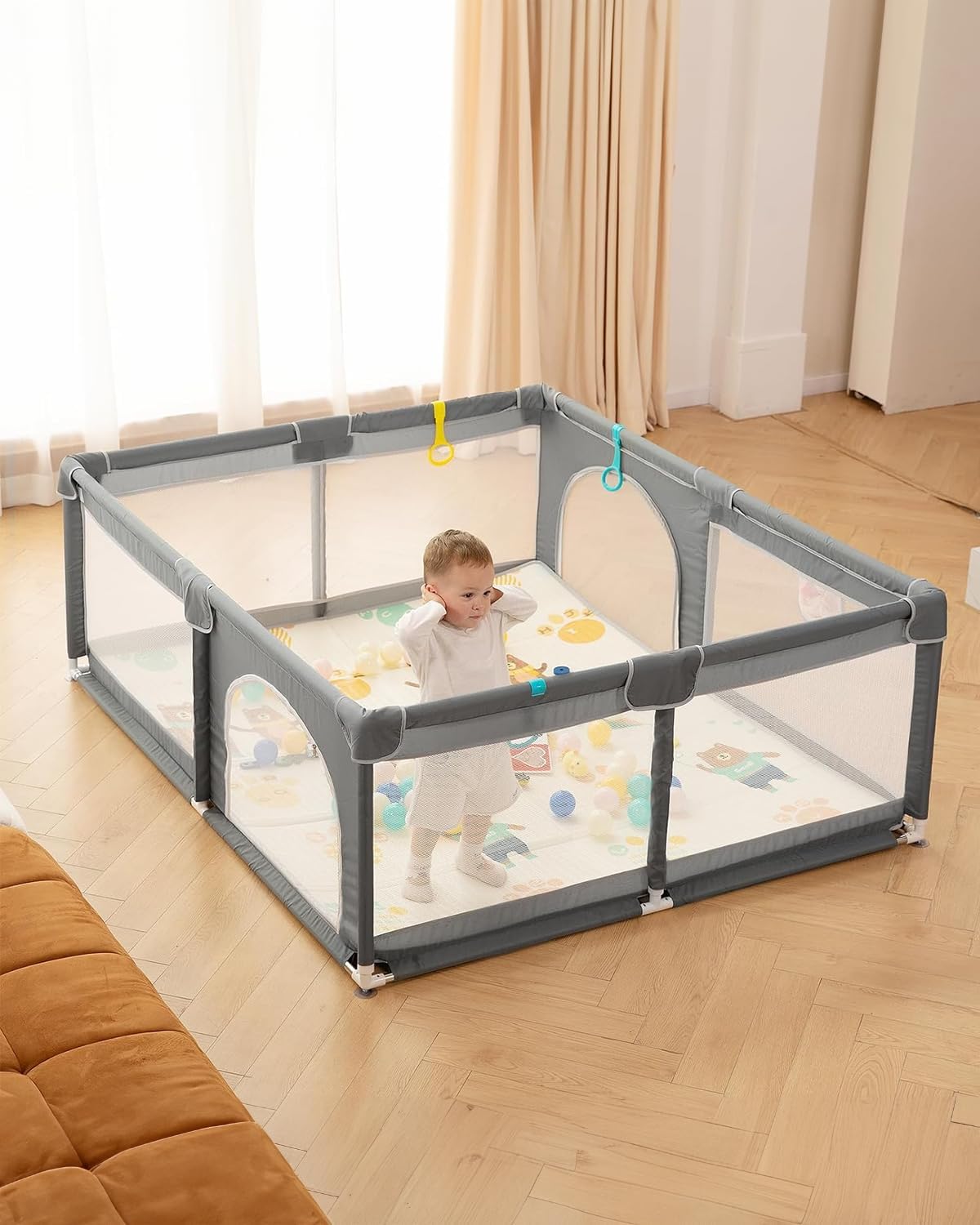 Playpen with Playmat 71X59