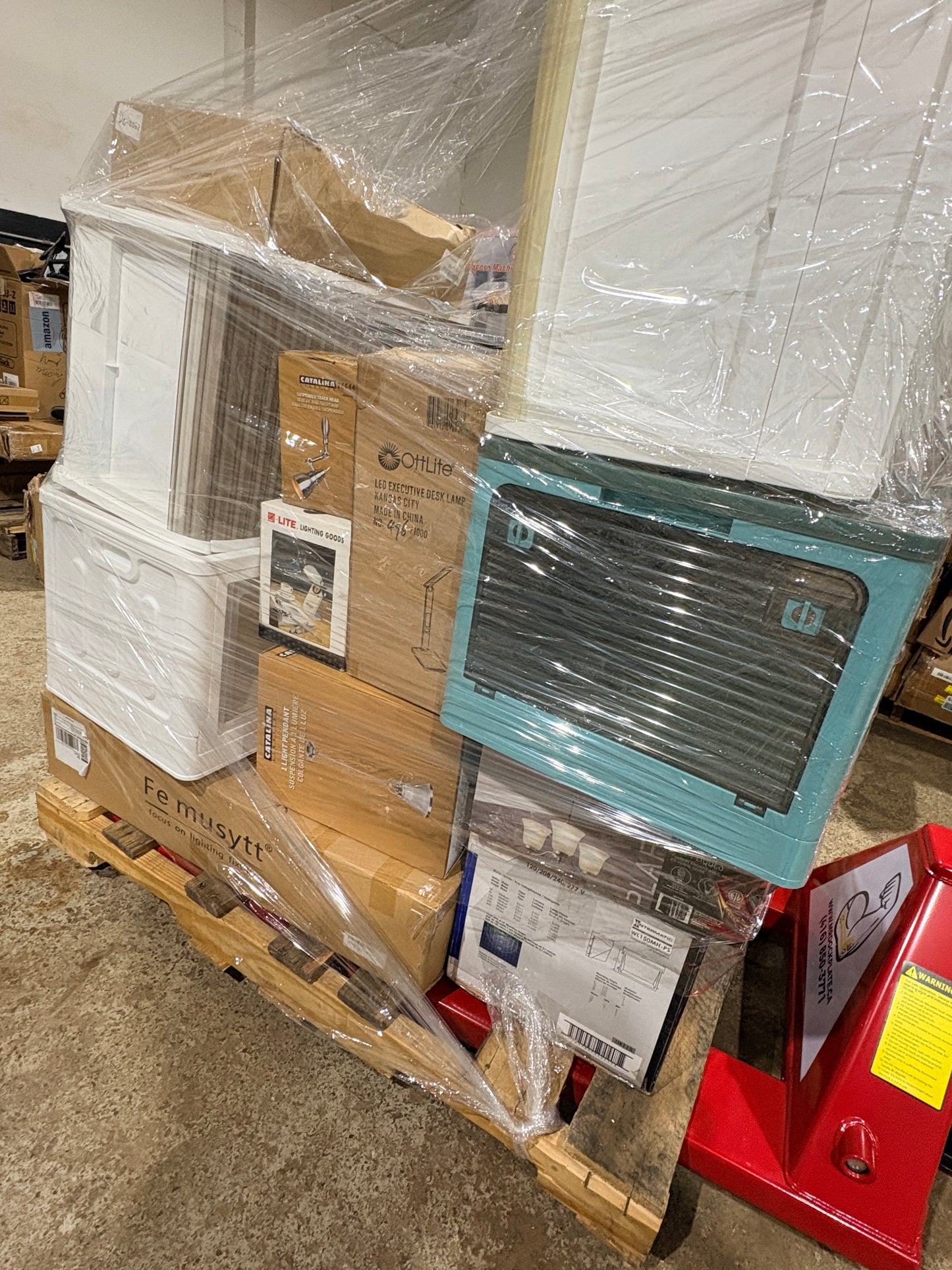 Liquidation Inventory Pallet - $2000+ Value! Home, Baby & Lighting