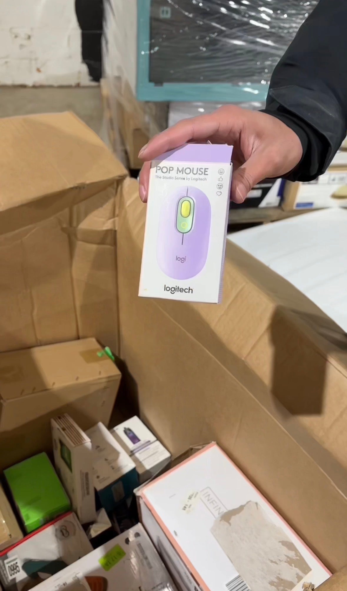 LONDON RESALE READY Amazon Liquidation Pallet